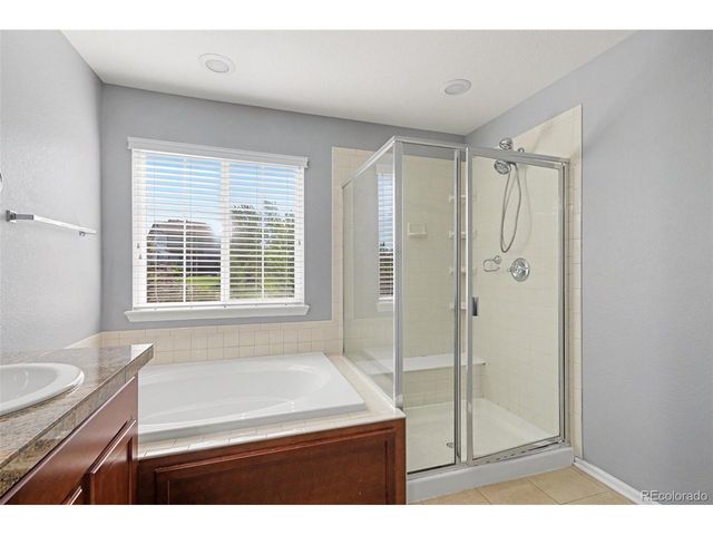 6340 S Langdale Way, Aurora, CO 80016