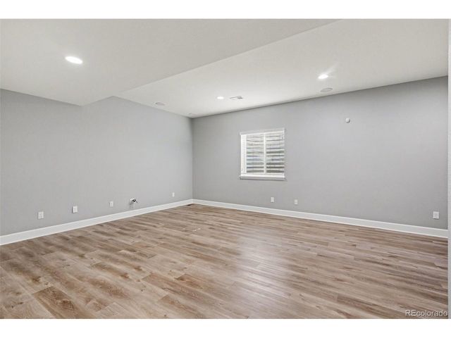 6340 S Langdale Way, Aurora, CO 80016