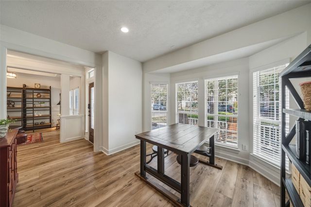 154 Hansom Trail Street, The Woodlands, TX 77382