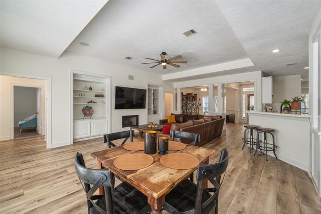 154 Hansom Trail Street, The Woodlands, TX 77382