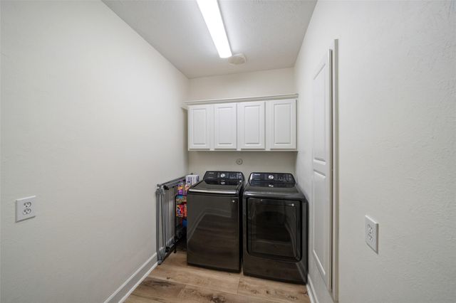 154 Hansom Trail Street, The Woodlands, TX 77382