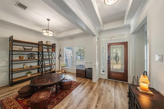 154 Hansom Trail Street, The Woodlands, TX 77382