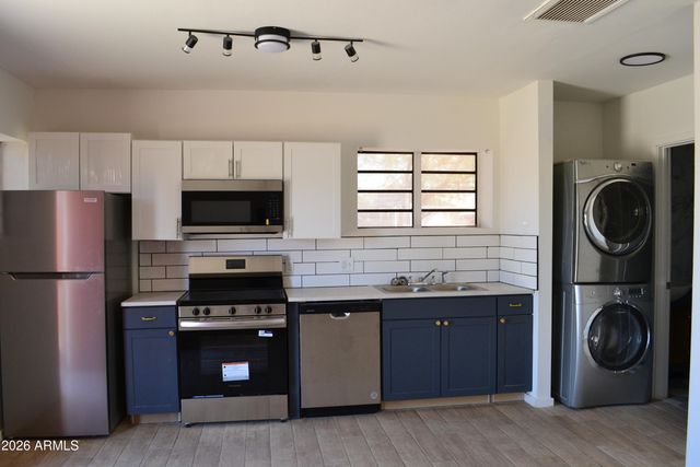 711 E 4TH Street, Casa Grande, AZ 85122