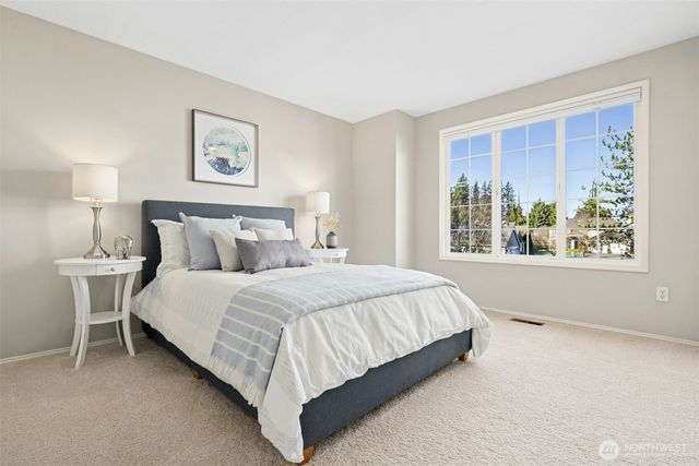 2406 237th Court NE, Sammamish, WA 98074