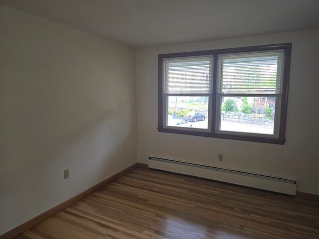 11 Guild St 2R, Quincy, MA 02169