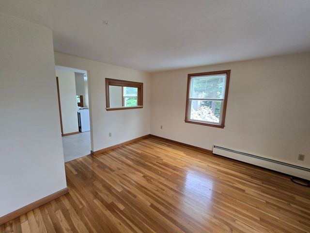 11 Guild St 2R, Quincy, MA 02169