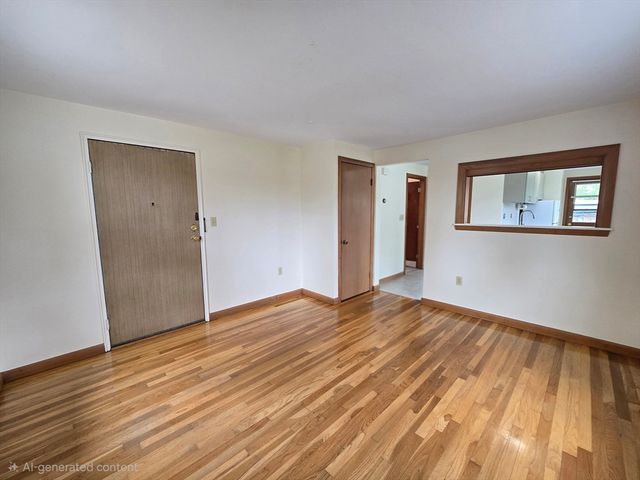 11 Guild St 2R, Quincy, MA 02169
