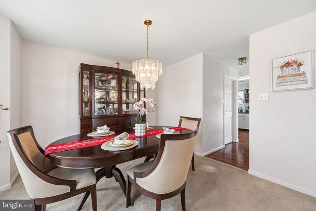 5 MAYFLOWER, Sicklerville, NJ 08081