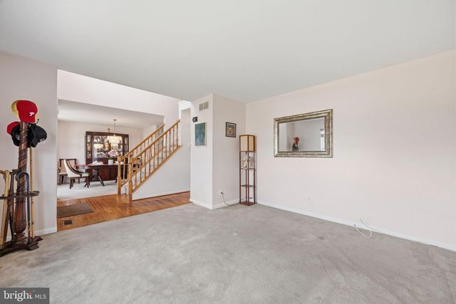 5 MAYFLOWER, Sicklerville, NJ 08081