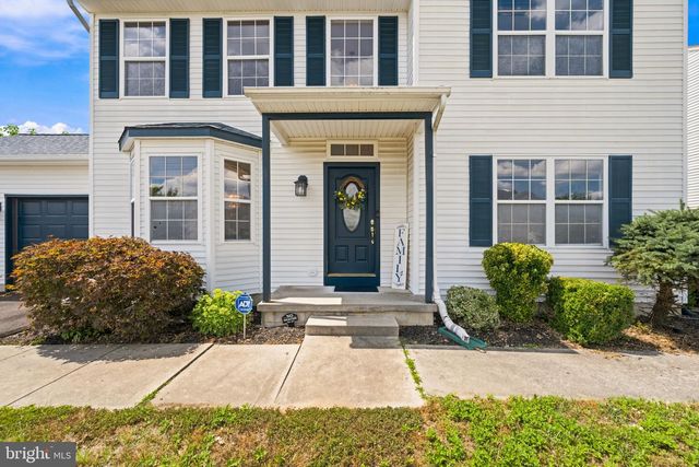 5 MAYFLOWER, Sicklerville, NJ 08081