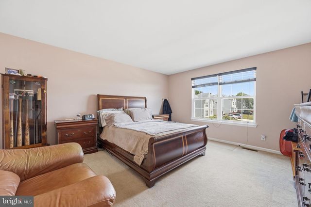 5 MAYFLOWER, Sicklerville, NJ 08081