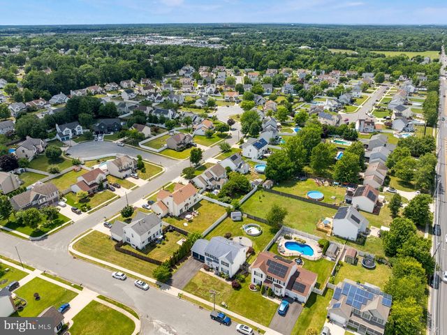 5 MAYFLOWER, Sicklerville, NJ 08081