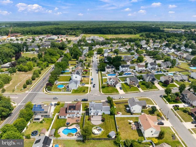 5 MAYFLOWER, Sicklerville, NJ 08081