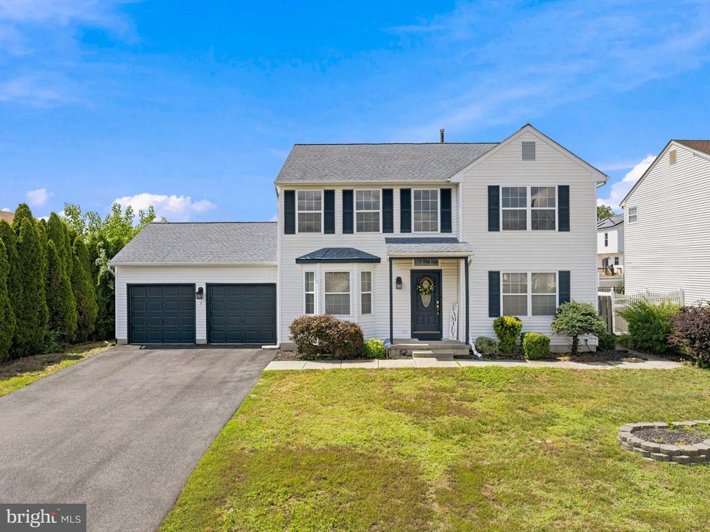 5 MAYFLOWER, Sicklerville, NJ 08081