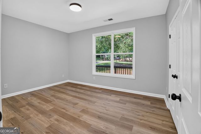 100 Willow Creek Drive, Locust Grove, GA 30248