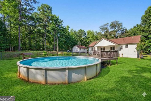 100 Willow Creek Drive, Locust Grove, GA 30248