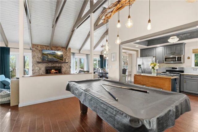 943 Nadelhorn, Lake Arrowhead, CA 92352