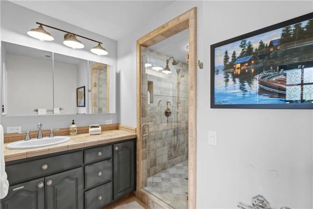 943 Nadelhorn, Lake Arrowhead, CA 92352