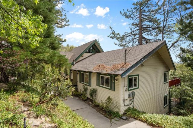 943 Nadelhorn, Lake Arrowhead, CA 92352