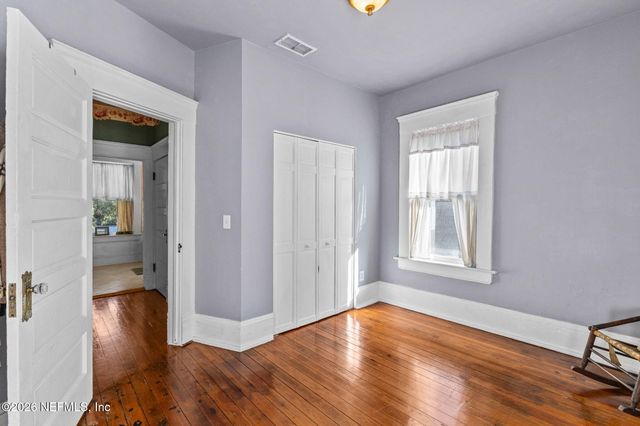 402 E 6TH Street, Jacksonville, FL 32206