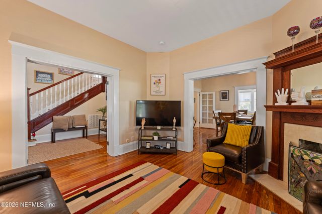 402 E 6TH Street, Jacksonville, FL 32206