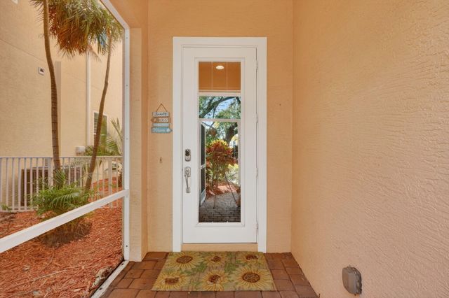 540 SW Akron Avenue, Stuart, FL 34994