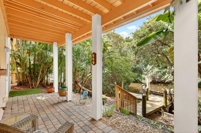 540 SW Akron Avenue, Stuart, FL 34994