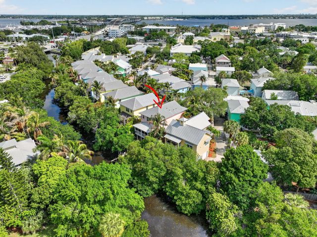 540 SW Akron Avenue, Stuart, FL 34994