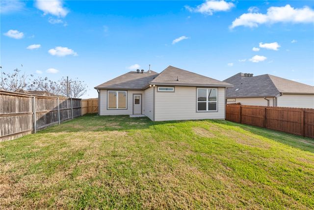 225 Cross Lane, Caldwell, TX 77836