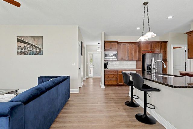 933 W Threewood, Andover, KS 67002