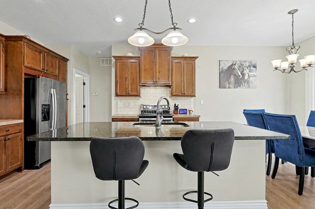 933 W Threewood, Andover, KS 67002