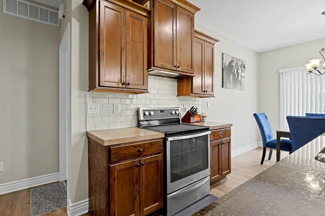 933 W Threewood, Andover, KS 67002