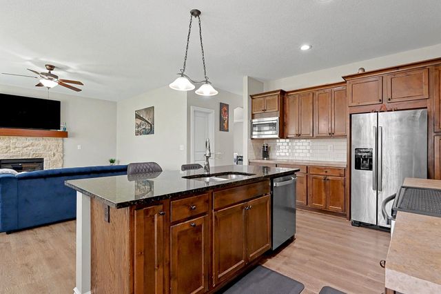 933 W Threewood, Andover, KS 67002