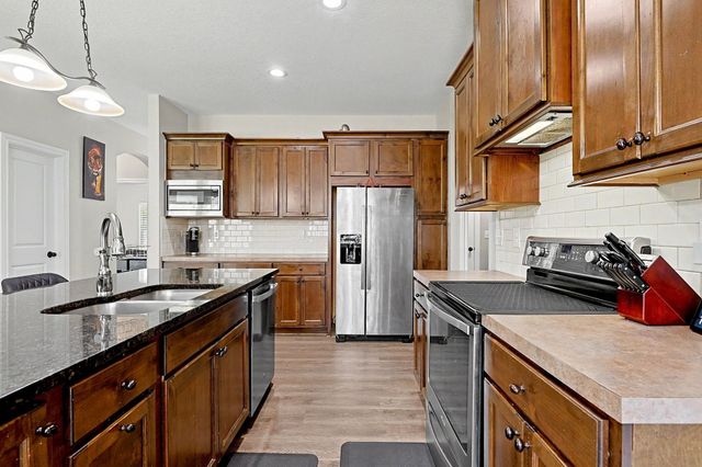 933 W Threewood, Andover, KS 67002
