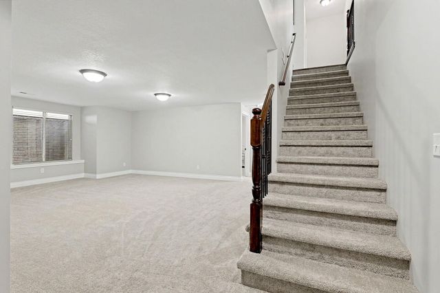 933 W Threewood, Andover, KS 67002