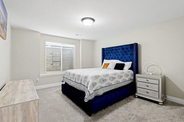 933 W Threewood, Andover, KS 67002