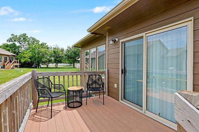 933 W Threewood, Andover, KS 67002
