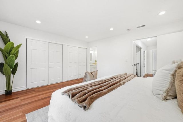 117 Mission Drive, East Palo Alto, CA 94303