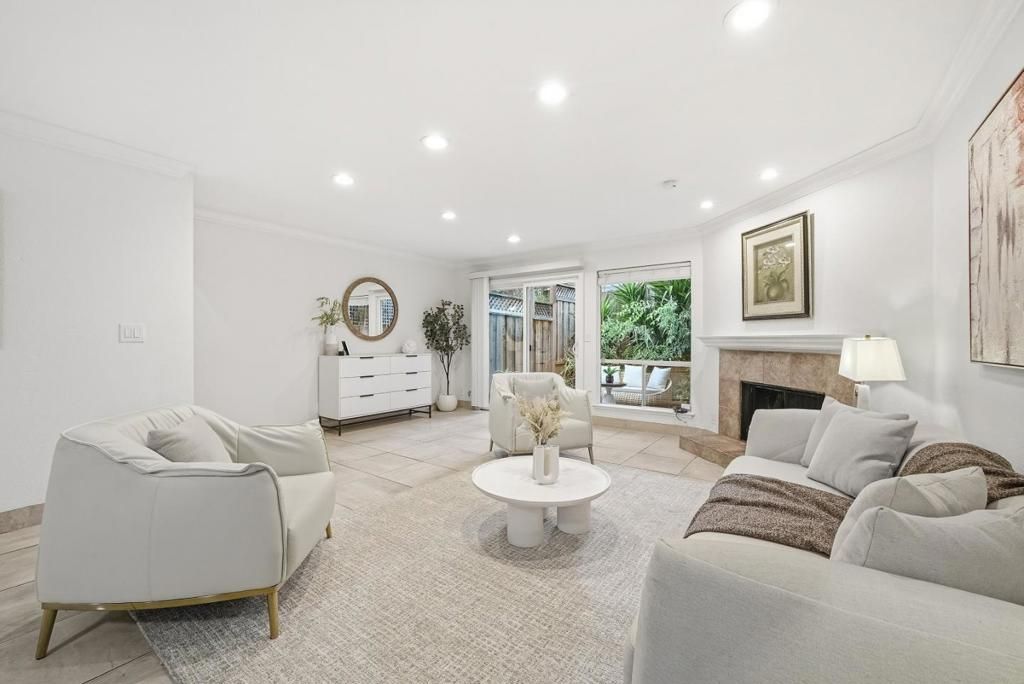 117 Mission Drive, East Palo Alto, CA 94303