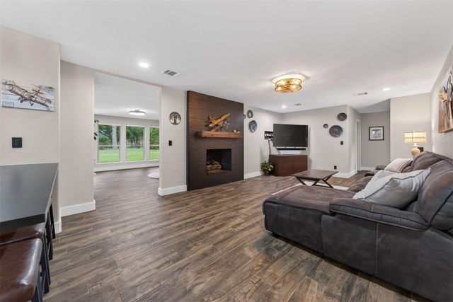 16855 E Maglitto Circle, Tomball, TX 77377