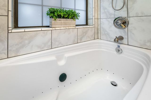 13008 Summit Ridge Dr, Nevada City, CA 95959