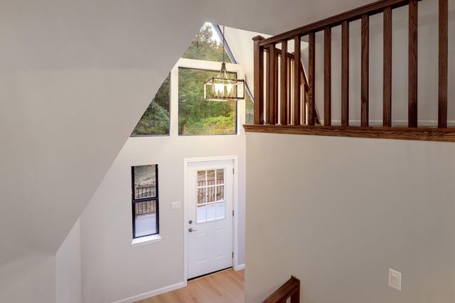 13008 Summit Ridge Dr, Nevada City, CA 95959