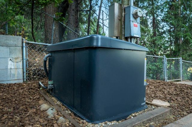 13008 Summit Ridge Dr, Nevada City, CA 95959