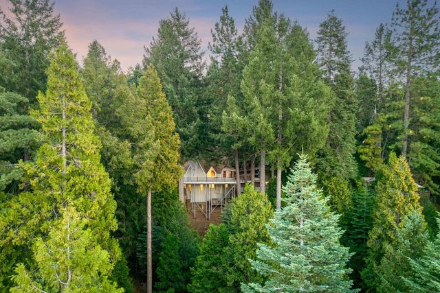 13008 Summit Ridge Dr, Nevada City, CA 95959
