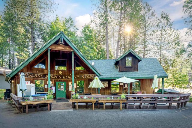 13008 Summit Ridge Dr, Nevada City, CA 95959