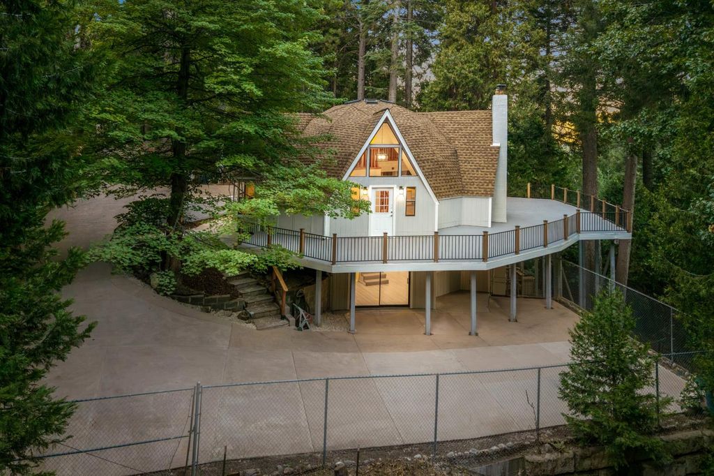 13008 Summit Ridge Dr, Nevada City, CA 95959