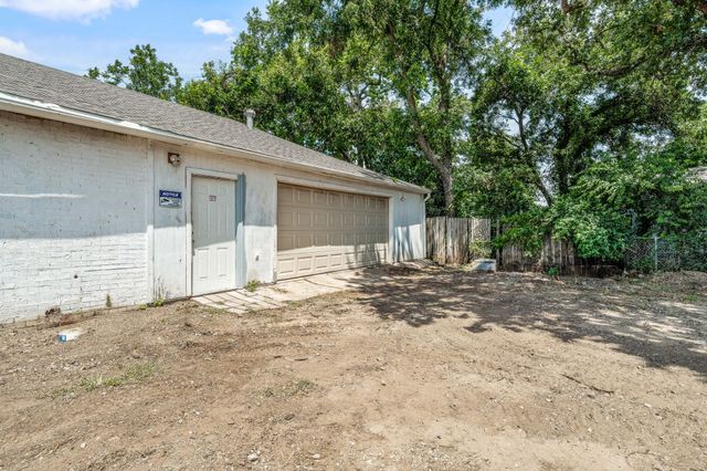 104 W Lipan Drive, Lipan, TX 76462
