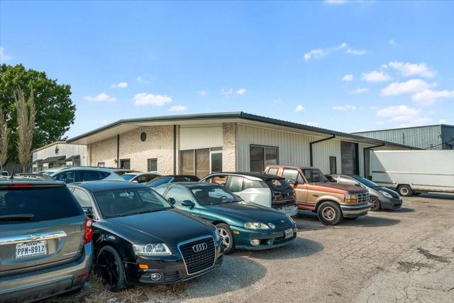 1500-1502 Brandi LN, Round Rock, TX 78681