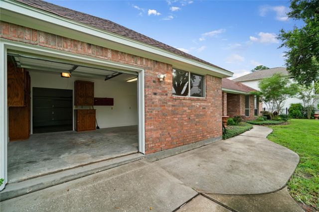 20403 Atascocita Shores Drive, Humble, TX 77346