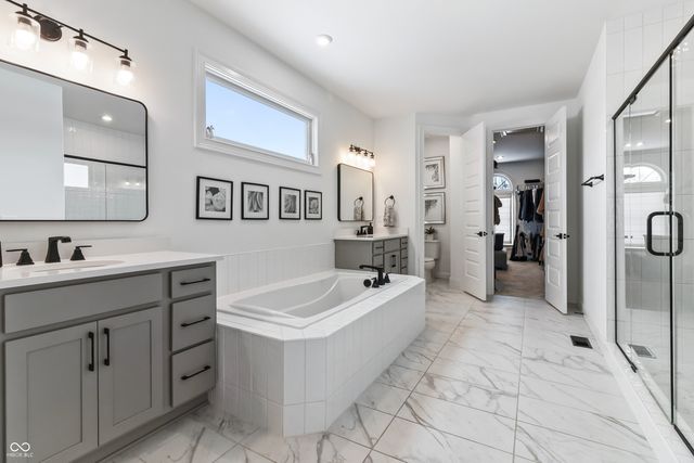 25 Chatham Brook Drive, Westfield, IN 46074